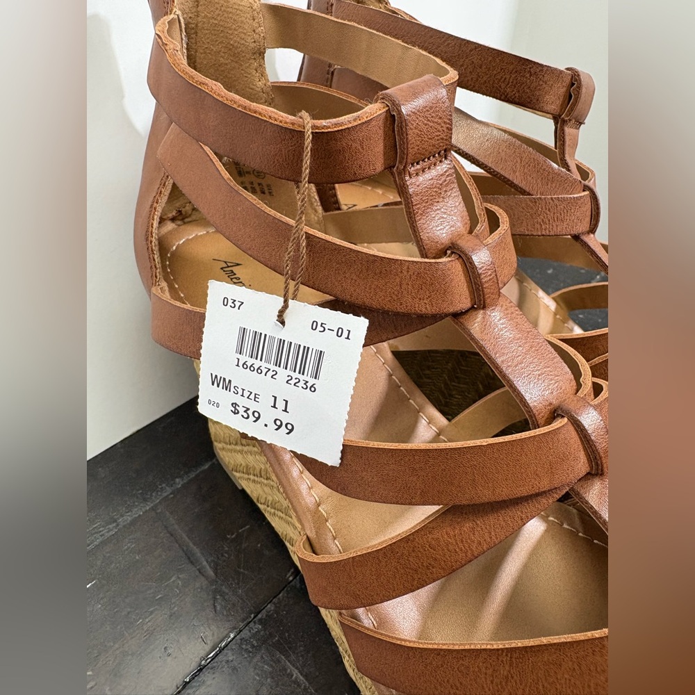 NWT American Eagle Outfitters Strappy Wedge Sandals Size 11 - Picture 3 of 10